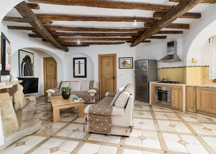 Апартаменты Art House *