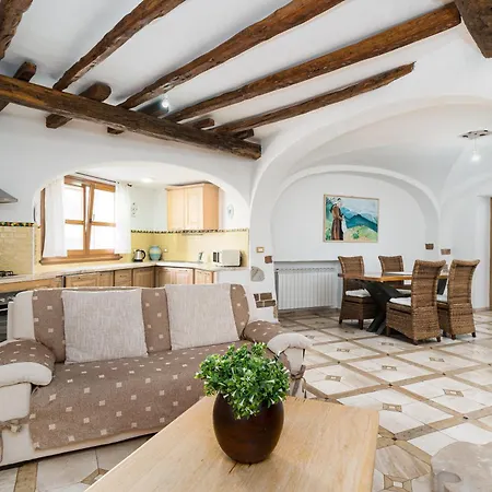 Art House Apartment